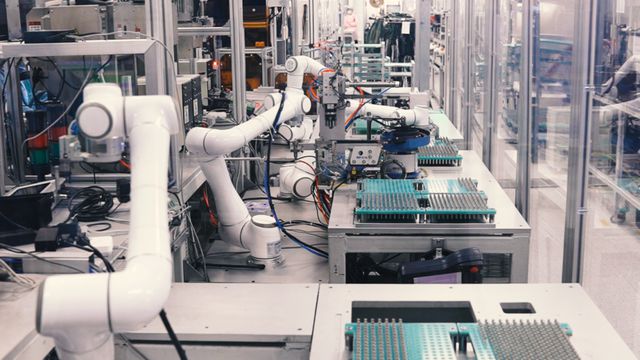 數(shù)字中國(guó)進(jìn)行時(shí)丨這個(gè)智能車(chē)間,為世界車(chē)企巨頭生產(chǎn)零部件